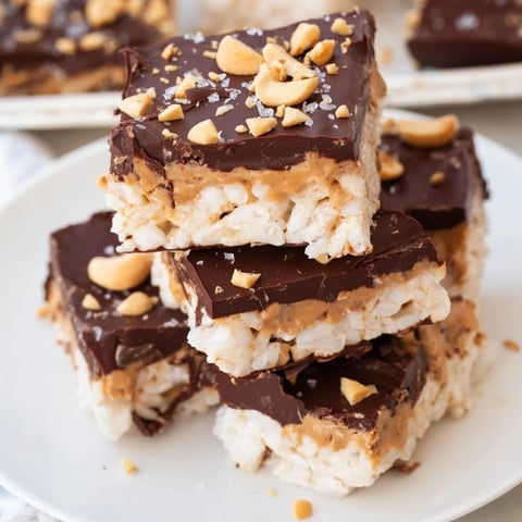 Peanut butter chocolate rice cakes: A satisfying frozen treat, layered with creamy peanut butter and dark, rich chocolate.